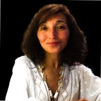 Stephanie Bonneau's Instagram, Twitter & Facebook