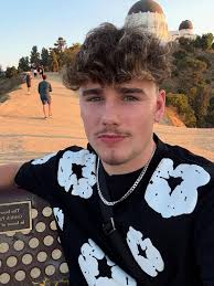 Zak Phillips's Instagram, Twitter & Facebook