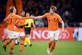 Il est arrivé second, après pelé, dans le choix des meilleurs joueurs de foot du xxe siècle selon un classement de la fifa. Pays Bas Quatre Joueurs De L Ajax Dans Les 23 De Koeman L Equipe