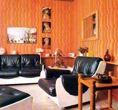 Do you want a neutral wallpaper that will be inviting and blends in with the rest of your home décor? Inspirations For A Retro Living Room Wall Coverings My Thrifty Life By Cassiefairy