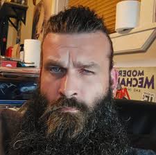 Something sweet you might not have known about Jane Goodall...👇