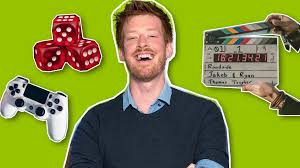 Ab kommendem montag sollen „sebastian winkler und die frühaufdreher bayern ab 5 uhr morgens wach machen, zum namensgeber gesellen sich dann simone faust und philipp kleininger. Sebastian Winkler Und Die Fruhaufdreher Sebastians Serien Amp Spiele Tipps Im Podcast Bayern 3