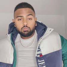 Darnell Baxter's Instagram, Twitter & Facebook