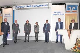 Raiffeisen online banking find top bank. Raiffeisen Bank Eschweiler Kann Wachstum Verzeichnen Filmpost Nachrichten Aus Eschweiler