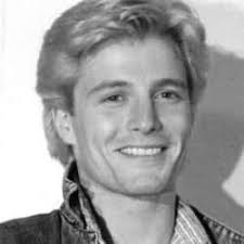 Celebrities Born in 1963