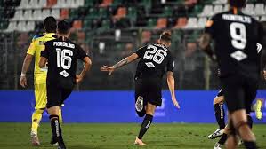 Venezia football club, commonly referred to as venezia fc or simply venezia, is a professional football club based in venice, italy, that currently plays in serie b, the second tier of italian football. Il Pescara Rischia Grosso A Venezia Ma Trova Il Pareggio Nel Finale