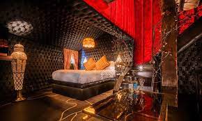 We also love artisan food with provenance. Crazy Bear Hotel Break For Two With Three Course Dinner Champagne And Breakfast Hotel Breaks Beaconsfield Hotel