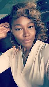 Keri Richardson's Instagram, Twitter & Facebook