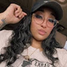 Shanel Carter's Instagram, Twitter & Facebook