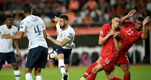 Karamürsel, kocaeli) stoper mevkisinde oynayan türk millî futbolcudur. A Milli Takim Savunmasi Artik Onlara Emanet Merih Demiral Ve Kaan Ayhan Son Dakika Spor Haberleri