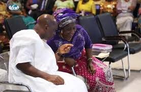 A certain lady who claims to be an eye witness to pastor's kumuyi's son wedding has come out to state that the photos going viral have been unfairly and maliciously over analysed. Happy 24th Wedding Anniversary Pastors David And Peace Ibiyeomie Senior Pastors Salvation Ministries Home Of Success Church Gist