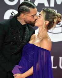 Maluma & pregnant girlfriend Susana Gomez show off some super cute PDA  while arriving at the 2023 Latin Grammy Awards! #Maluma #SusanaGomez  Photos: Getty