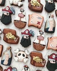 Zornitsa Nikiforova On Instagram I Ve Been Waiting For This Theme For Sooo Long Skull Bottle Map Pirate Cookies Fancy Cookies Cookie Decorating