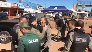 Lázaro barbosa, 32 anos, acusado de matar quatro pessoas de uma mesma família em ceilândia, foi morto em troca de tiros com casa militar de goiás foi responsável por capturar lázaro, diz caiado. Yqei8 Jbmymqom