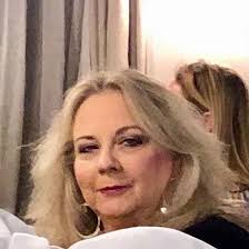 Hi! Can i ask you, that this area is safe? I would like to suprise my  parents a trip to paris, but i dont know, where shall i book apartmen😔