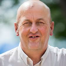 Patrick Wardell's Instagram, Twitter & Facebook