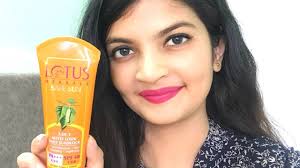 Great savings & free delivery / collection on many items. Lotus Herbals 3 In 1 Matte Look Daily Sunblock Spf 40 Lotus Sunscreen Review Normal Oily Skin Youtube