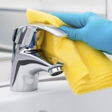 Use this spray to clean the tub, tile, toilet, sink, and even floor (particularly around the toilet.) Homemade Bathroom Cleaner Recipes