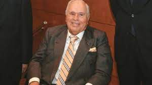 De acuerdo con el mandatario, carlos ardila lulle fue un gran promotor del liderazgo joven en el país y reconoció que sus hijos y nietos han sabido continuar su legado. 26irq4p7tac2pm