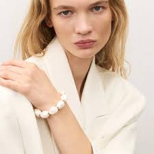 Shyla Nadine Ring in Clear