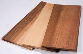 Shingles made of white cedar and eastern white cedar are both popular. Cedar Shingles Cedar Shingle Siding Prices Patterns And Pictures