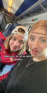 ✞ (@iits_justaline)