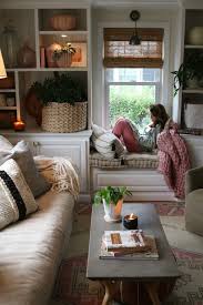 Easy Fall Decorating Ideas In The Living Room Especially Tips For Styling Your Shelves With House Plants Candles Easy Home Decor Room Decor Cheap Home Decor