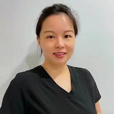Meet our new Registered Physiotherapist! Wing Kei Cheng is a compassionate  and experienced healthcare professional with over 28 years of clinical  expertise in physiotherapy and acupuncture, spanning hospitals, private  clinics, and community