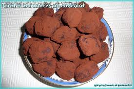 Truffes Fondantes Au Chocolat Recette Truffes Au Chocolat Recette Biscuit De Noel Recette Truffe Chocolat