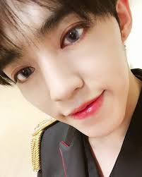 If you haven't had a sneak peek at them here presenting to you the most fashionable and groovy outfits of seventeen. Seventeen Saythename 17 On Instagram 17 S ì¿±ìŠ¤ ì˜¤ëŠ˜ë„ ê³ ë§™ë‹¤ Seventeen Scoups Seventeen S Coups Seventeen