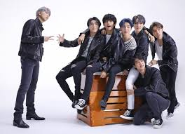 The song was officially released on 11 june 2020, following the resolution of sample clearance issues between the two artists. Bts Release Savage Love Remix Featuring Alongside Jawsh 685 And Jason Derulo Bollywood News Bollywood Hungama