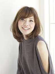 大人のツヤ感ミディアム ミディアム ビューティーboxヘアカタログ 髪型 ボブ 髪型 40代 ヘアスタイル セミロング