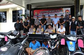 Hasil akhir ujian skb calon pegawai negeri sipil cpns way kanan, untuk cpns formasi periode tahun anggaran 2019/2020. Dua Tersangka Spesialis Curanmor Dibekuk Polisi 12 Unit Motor Jadi Bb Netizenku Com