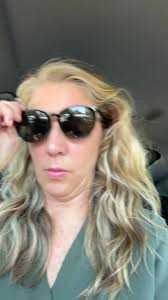 People often die the way they lived.If they were kind, they usually stay  kind.If they were distant, they often remain distant.And if they were  hurtful… they don't always turn into someone else