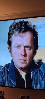 Anyone need a gold glove Catcher/1B for Blue Santa? I'm an early riser. 🤣 