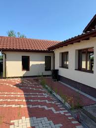 Gaseste oferte vanzari case si vile in toate zonele din bucuresti. Recas Vila De Vanzare Garaj Separat De Vila Ofera Ro