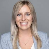 Mary Arend's Instagram, Twitter & Facebook