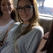 Carissa Jones (carissaejones_)