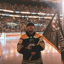 Pin By Jo Lawery On Je11 Julian Edelman Edelman Hockey Girls