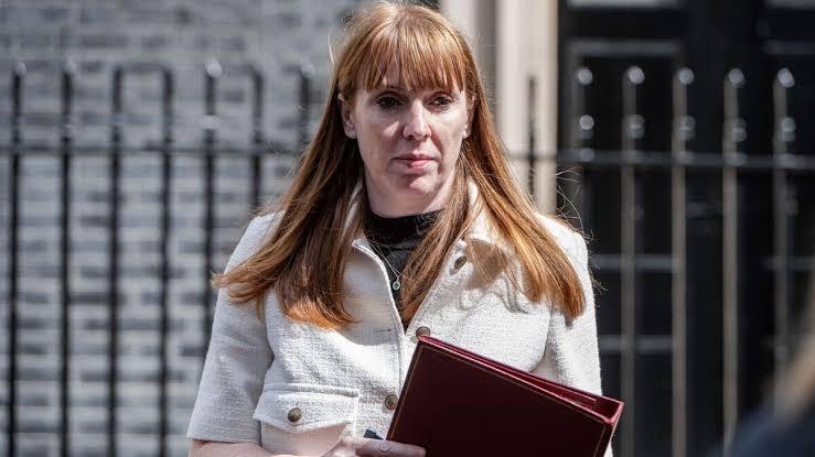 Angela Rayner's civil servants launch protest over work from home ban |  Politics | News | Express.co.uk