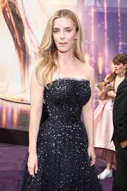 Elizabeth folan gilpin is an american actress. Betty Gilpin Imdb