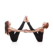 Acro Yoga Poses Deepening Your Practice With A Partner Yoga Posicoes Poses De Ioga Yoga Em Dupla