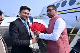 The Followup - मुख्यमंत्री हेमंत सोरेन पहुंचे दुमका, झारखंड फ्लाइंग इंस्टीट्यूट का करेंगे उद्धाटन मुख्यमंत्री हेमंत सोरेन दुमका पहुंच गये हैं ...