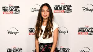 Speaking with her fans live on youtube, olivia rodrigo explained, when i came up with 'drivers license', i was going through a heartbreak that was so confusing to. Olivia Rodrigo And Drivers License Explained