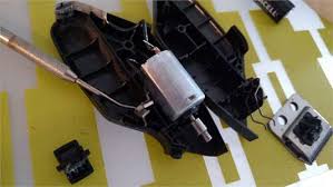 Ignore the blade separation and line up the entire blade fixture's holes if your cutter blade and stationary blade are one unit. How To Put My Wahl 9962 717 Back Together Ran Continuously Fixya