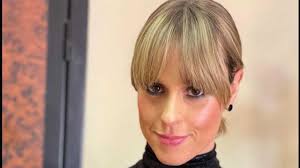 Il colore più glamour dell'autunno 2021. Federica Pellegrini Spiazza Tutti Con Il Ritocchino Non E Tanto Riuscito Political24