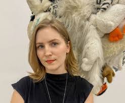 Lacey Crane's Instagram, Twitter & Facebook