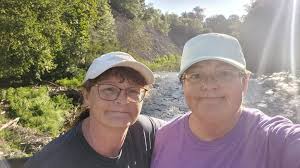 Having a small social circle reduces problems