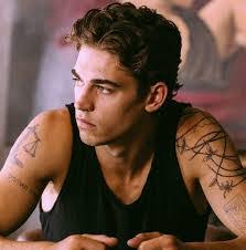 Leslie Murrieta's Instagram, Twitter & Facebook