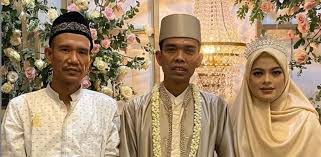 Koleksi ceramah lainnya dari berbagai ustadz (ust. Isteri Ustaz Abdul Somad Tampil Berniqab Seminggu Selepas Bernikah Sejuk Mata Memandang